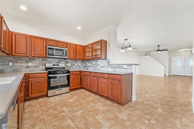 Building Photo - 9372 Glendora Valley St