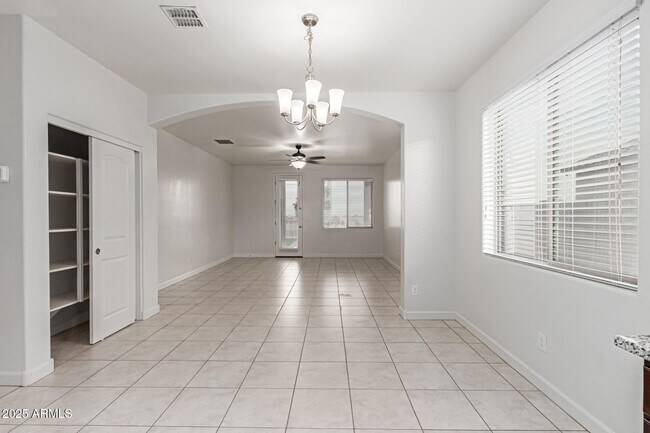 Building Photo - 23759 W Magnolia Dr