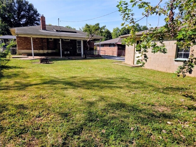 Building Photo - 9135 Harold Dr