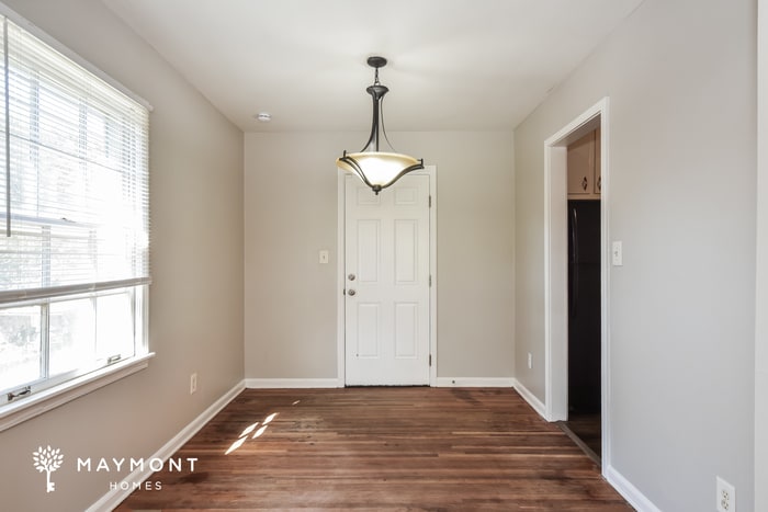Building Photo - 2904 Broadview Dr NW