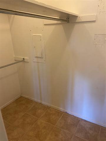 Building Photo - 8601 Park Ln