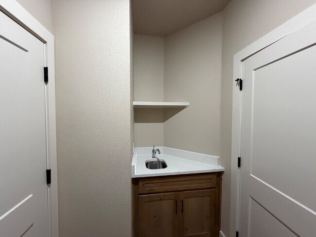 Building Photo - MOVE IN SPECIAL!! - Brand New Spacious 4-bedroom, 2-bathroom Wolfforth Haven