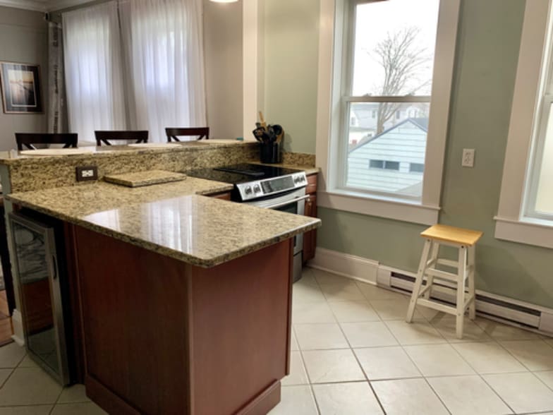 Building Photo - 23 Bedlow Ave