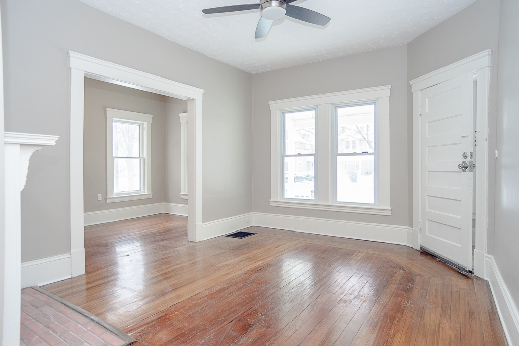 living room - 1306 Belle Ave