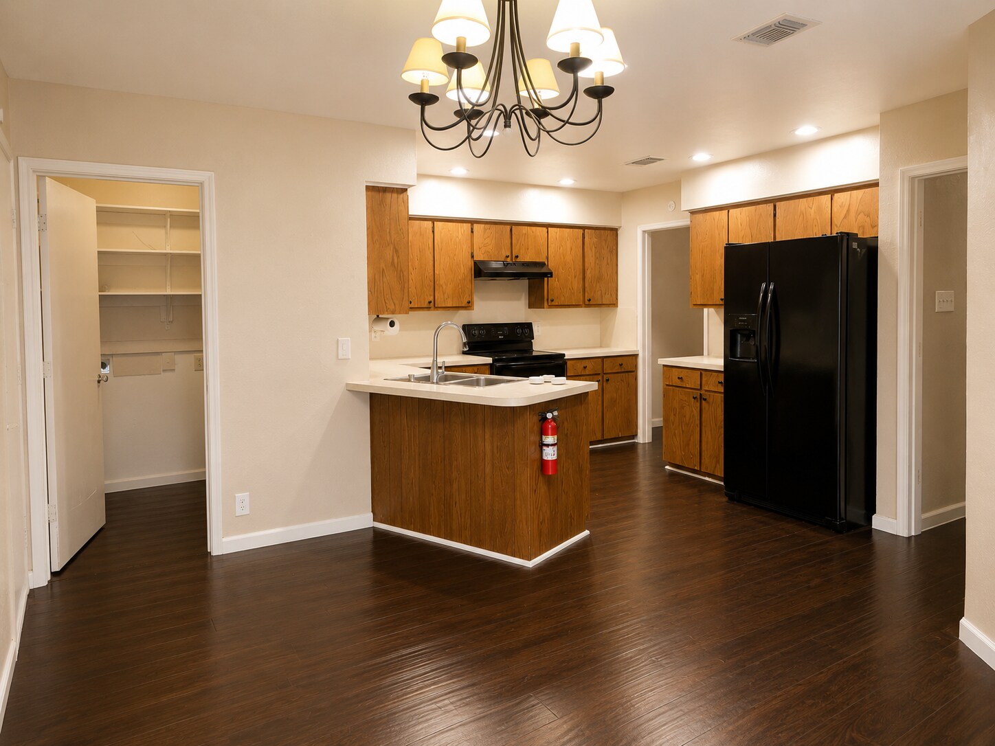 Building Photo - 126 Hollyhill Ln