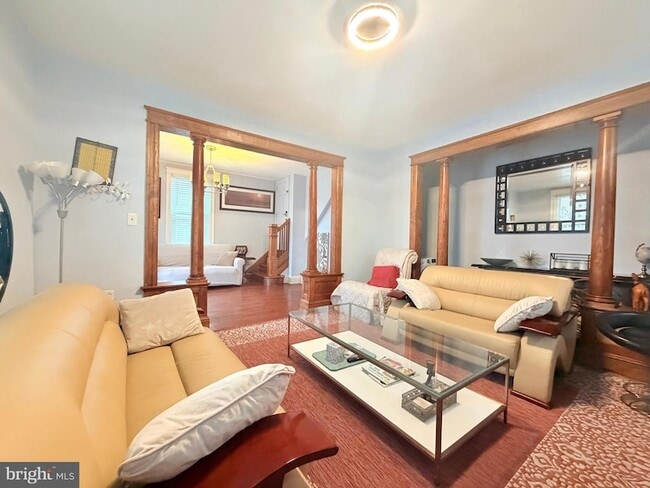 Building Photo - 3119 South Dakota Ave NE