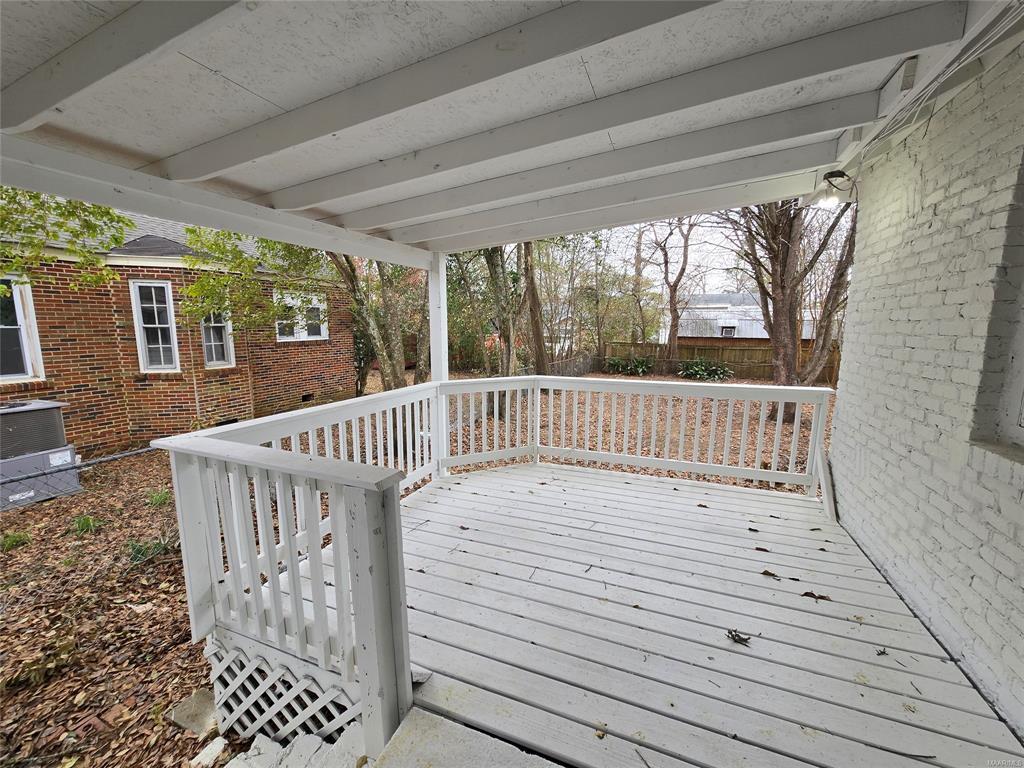 Building Photo - 2036 Gorgas St