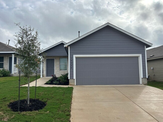 Primary Photo - VIDA Subdivison - 4bed 2 bath Home