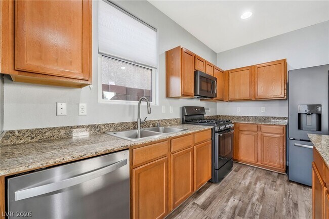 Building Photo - 617 Baysville Ct