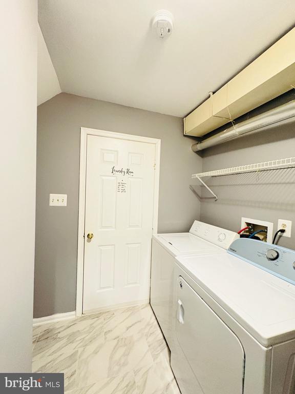 Building Photo - 12704 Flagship Ct