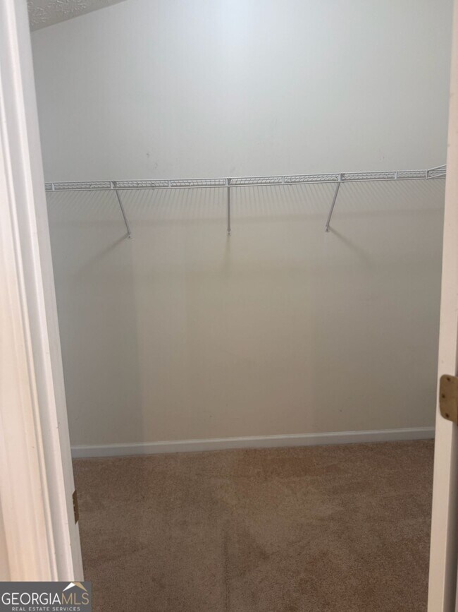 Building Photo - 2361 Cove Lake Way