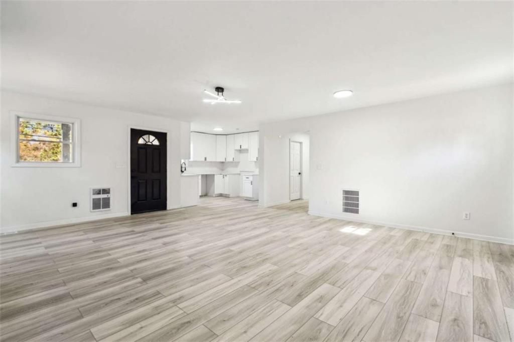 Building Photo - 597 Paper Mill Rd