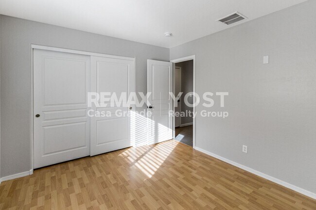 Building Photo - Charming 3 bedroom home in Highland Manor