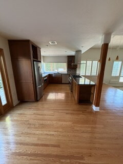 Building Photo - Beautiful Home in South San Jose, Close to the hills, Sparkling Swimming Pool, Spa, BBQ,  and ful...