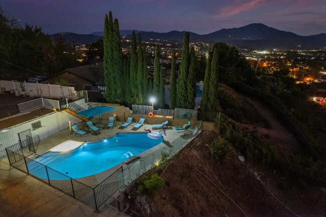 Building Photo - 1853 Penasco Rd