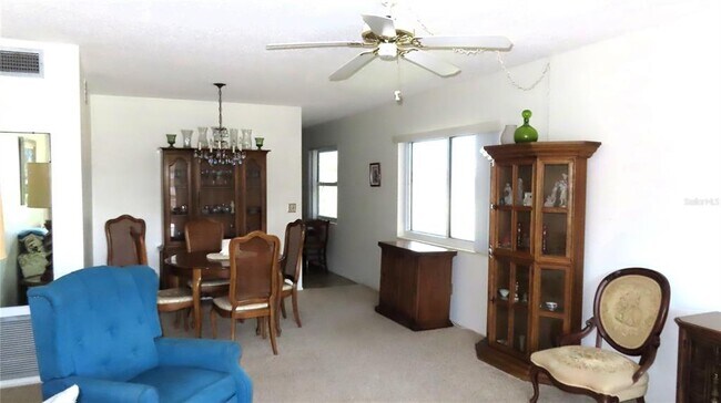 Building Photo - 2457 Ecuadorian Way