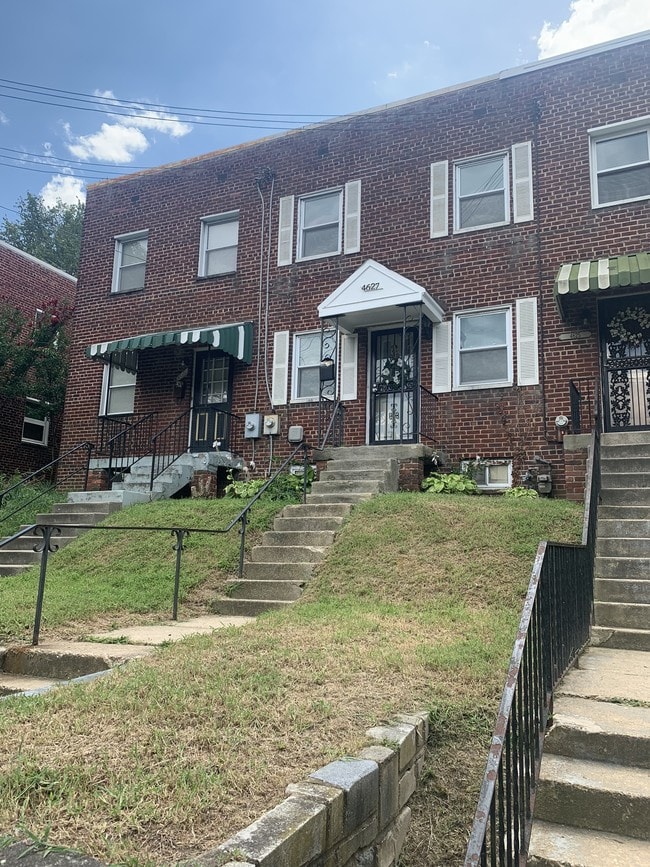 Building Photo - 4627 E Capitol St SE