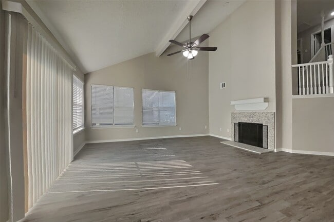 Building Photo - 3019 Highland Laurels Dr
