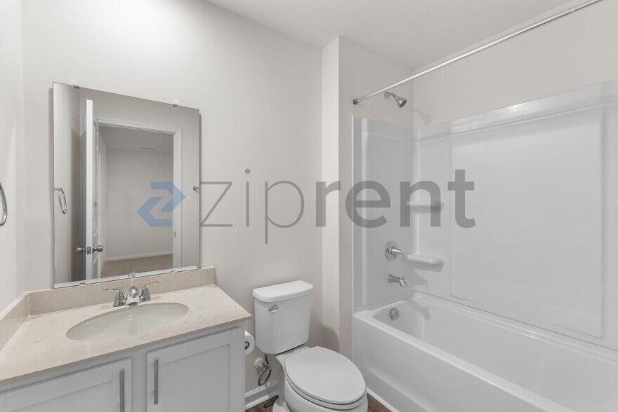 Building Photo - 1926 Tranquility Cir