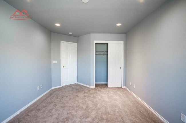 Building Photo - 6497 Hirabayashi Dr