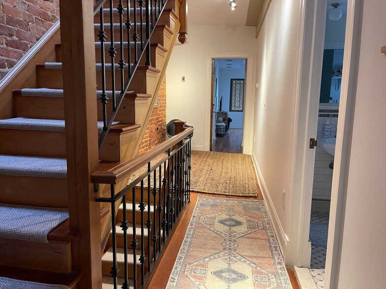 Building Photo - 84 V St NW