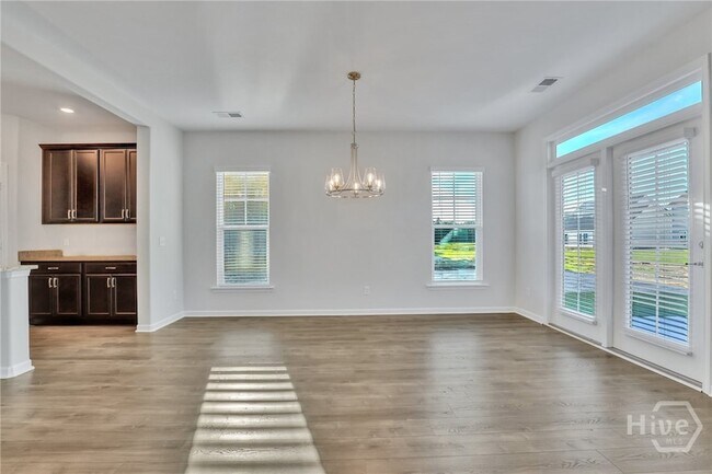 Building Photo - 10 Ashmont St