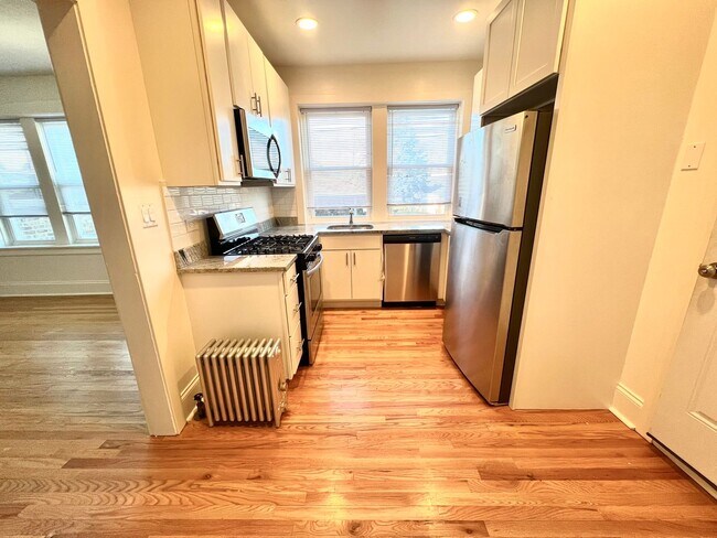 Building Photo - West Ridge Renovated Two Bedroom One Bath