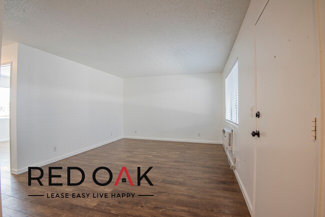 Building Photo - ~1 Month FREE~ Incredible One Bedroom with...