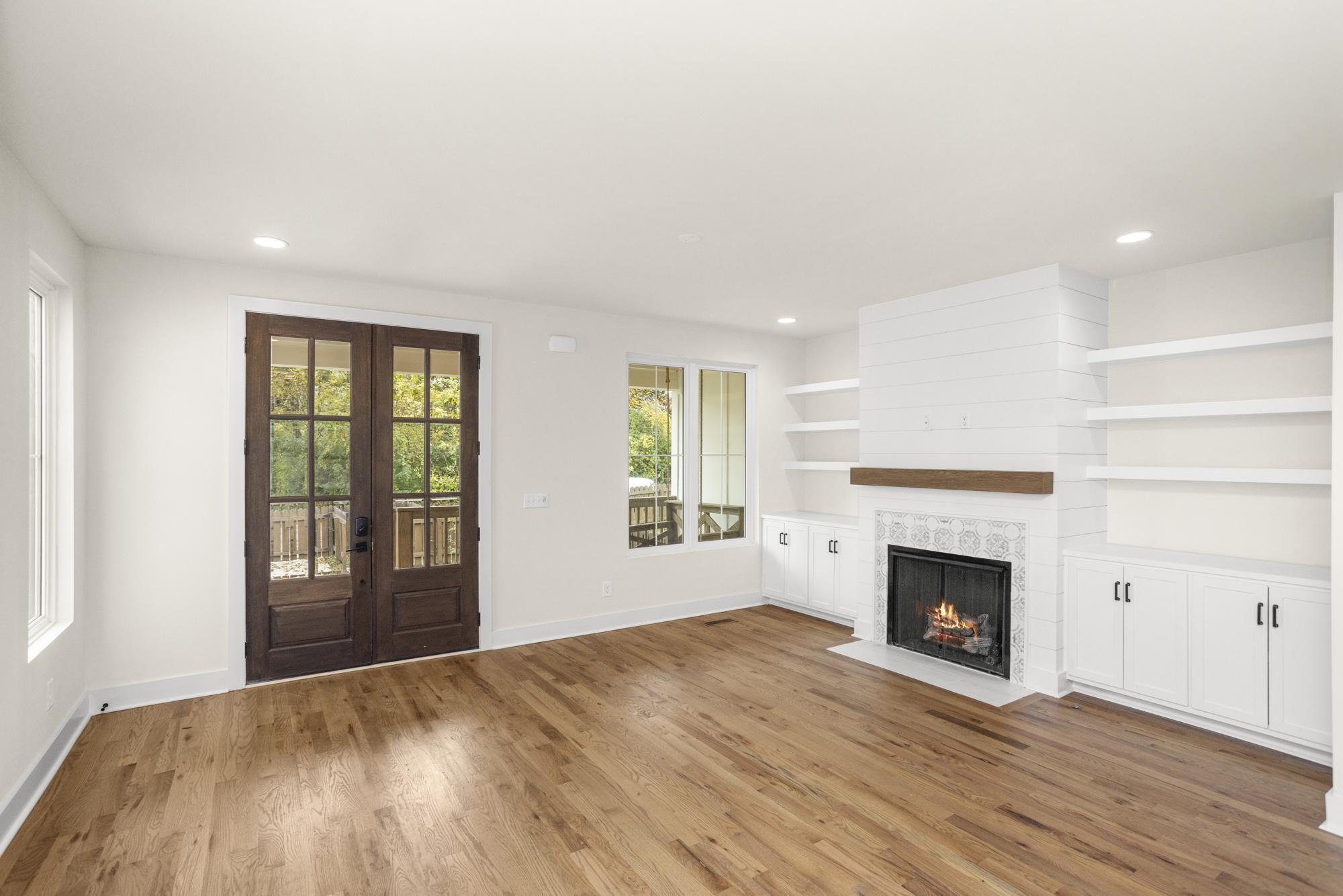 Building Photo - 337 Gatewood Ave