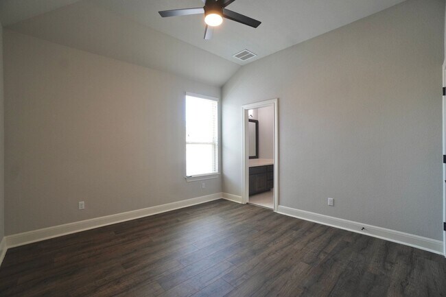 Building Photo - 2209 Milan Meadows Dr