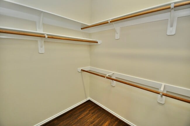 Building Photo - 12315 Field Brook Ct