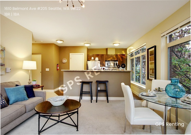 Building Photo - Perfect one bedroom corner unit in Capitol...