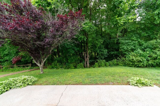 Building Photo - Lovely home in Monroe!
