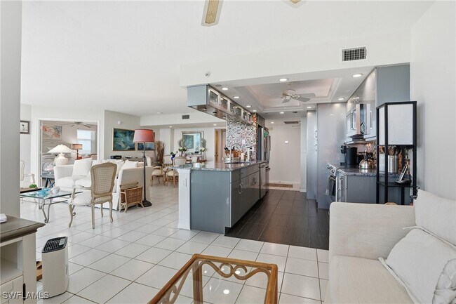 Building Photo - 6101 Pelican Bay Blvd