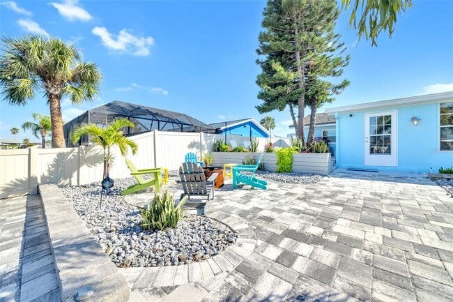 Building Photo - 1015 Spindle Palm Way