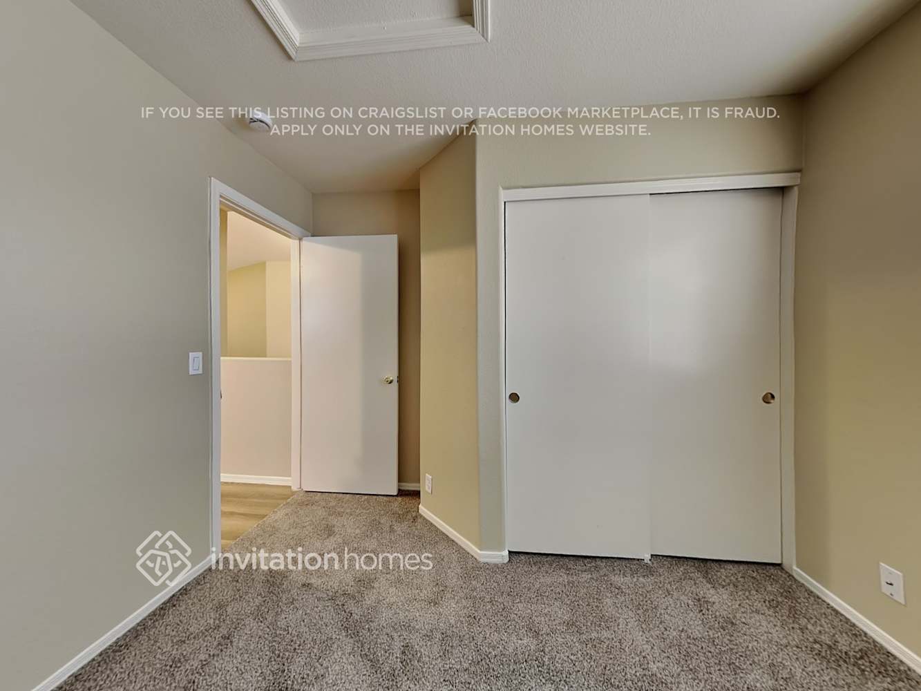 Building Photo - 8812 W Holly St