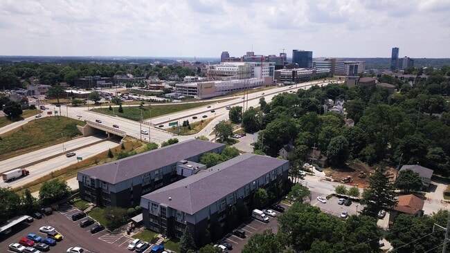 Building Photo - The Highlands Apartments