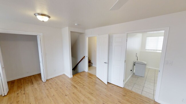 Building Photo - 5 Bedroom 3 Bathroom in Lehi!