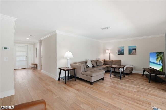 Building Photo - 1590 Sandpiper St