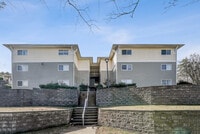 Building Photo - 303 Smith Level Rd