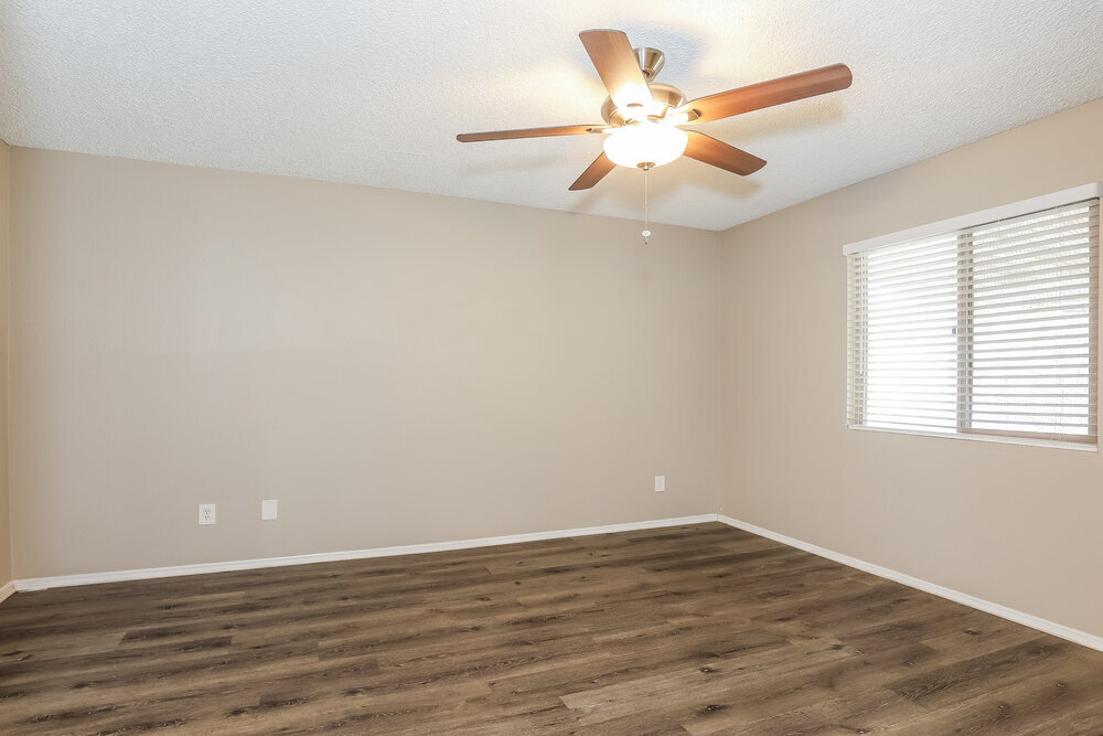 Building Photo - 4758 W Escuda Dr