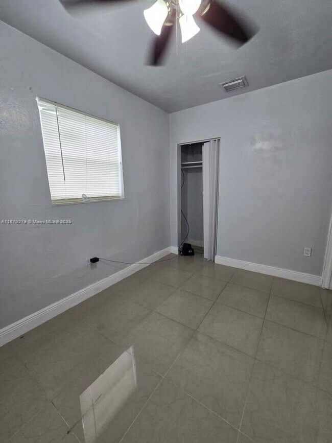 Building Photo - 1271 NE 211th Terrace