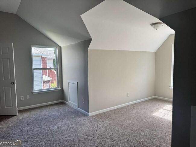 Building Photo - 3140 Ridge Hill Pkwy