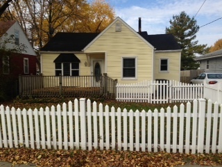 Primary Photo - 3 Bedroom Home with White Picket Fence on ...