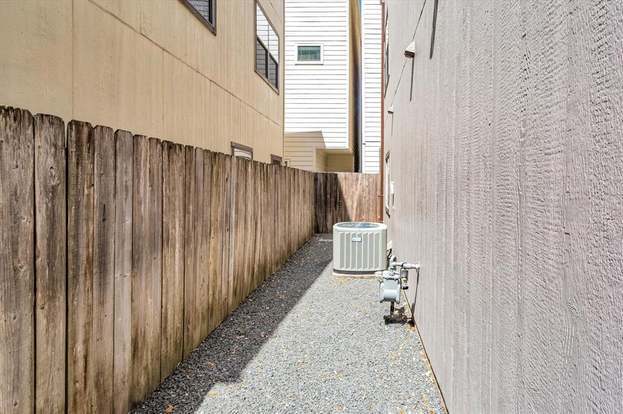 Building Photo - 6014 Hamman St
