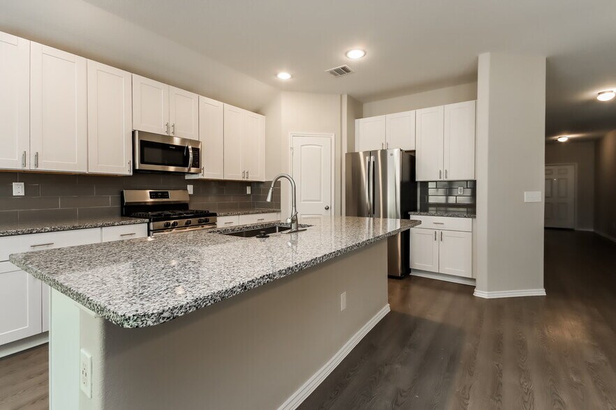 Building Photo - 209 Stalwart Hl Trl