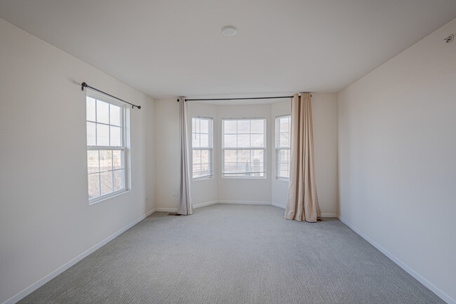 Building Photo - 4449 Monroe Ct