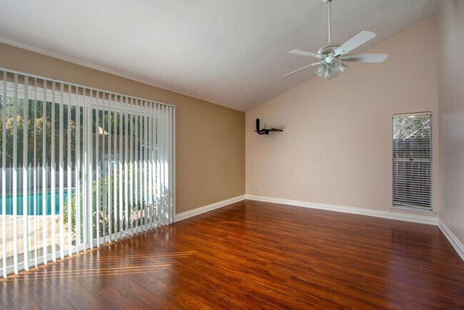 Building Photo - Beautiful 4B/2BA Home in Rancho Bernardo for Lease!