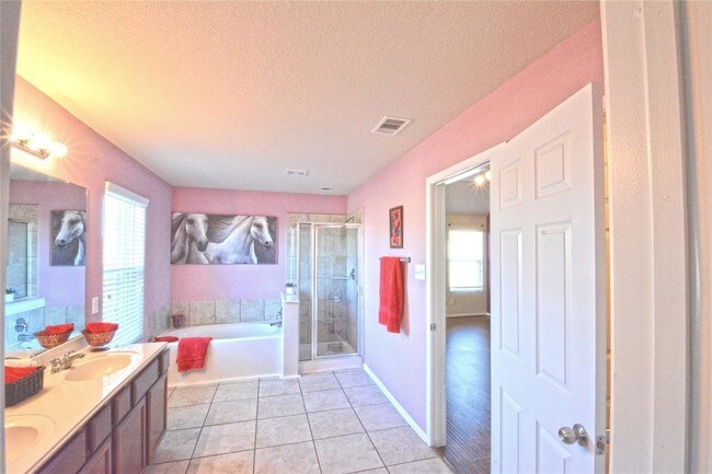 Building Photo - 18339 All Oak Trail