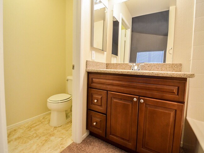 Building Photo - 3825 Gulliver St